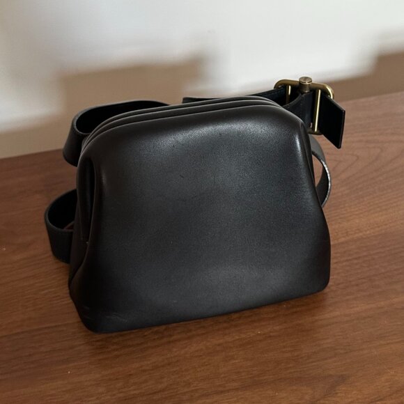 OSOI black leather belt crossbody bag - Picture 3 of 8